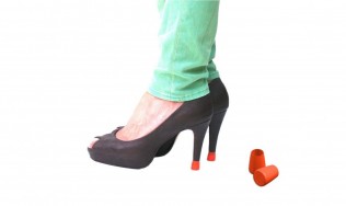 high heels - kitten heel - shoe repair - women shoes - colored stiletto